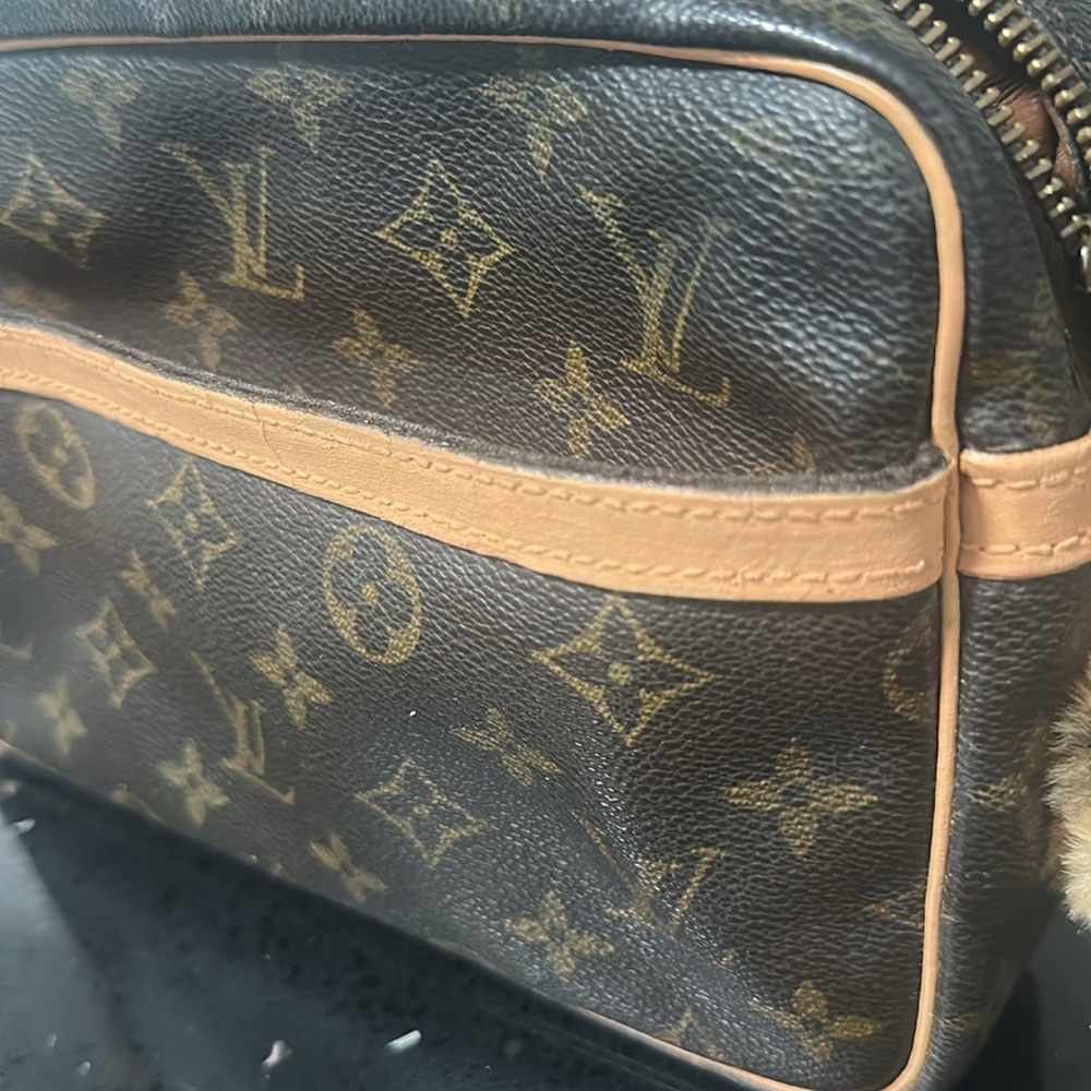 Louis Vuitton Brown Monogram Pochette - Picture 12 of 13